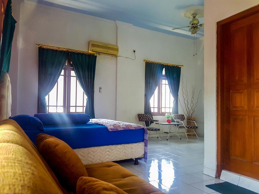 Glory Homestay Yogyakarta Exterior foto
