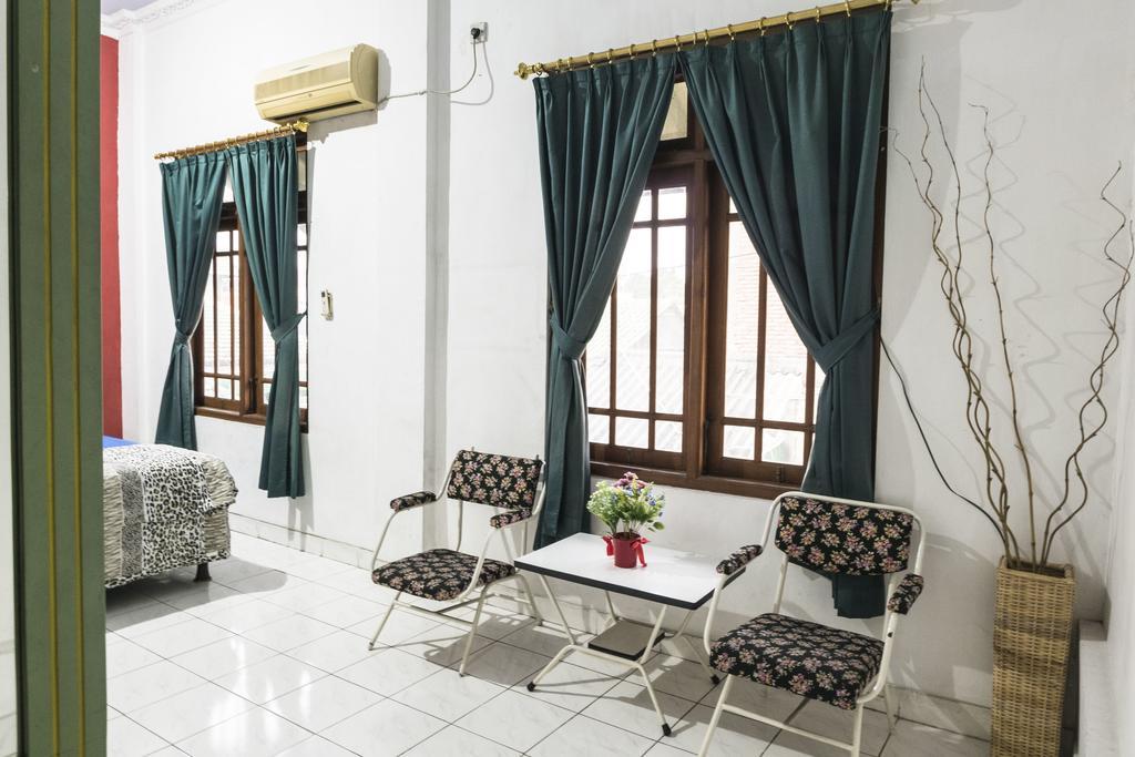 Glory Homestay Yogyakarta Exterior foto